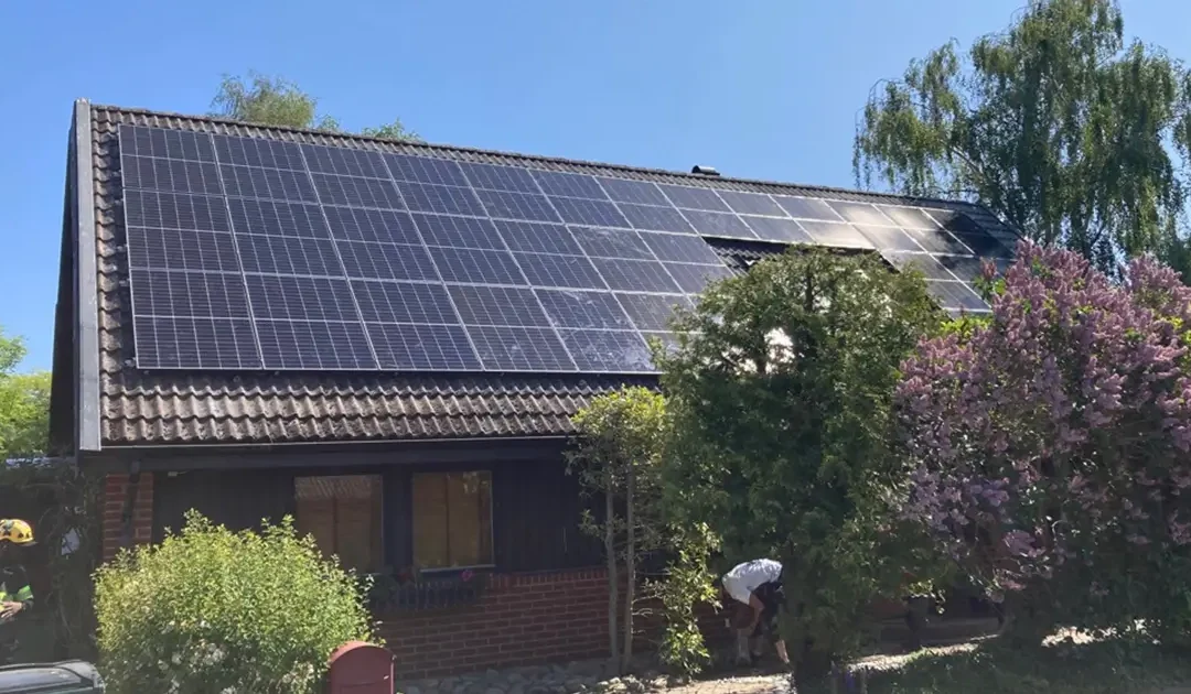 Vad innebär det att vara mikroproducent av solceller?