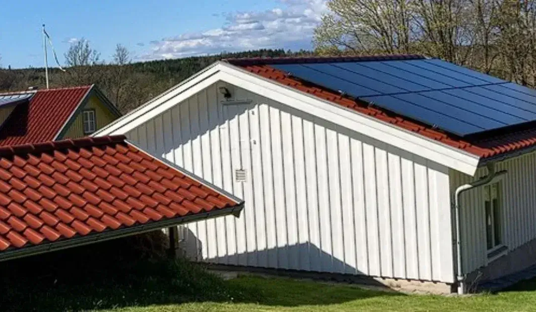 Fördelar med att installera solceller på ditt tak – spara pengar och värna miljön